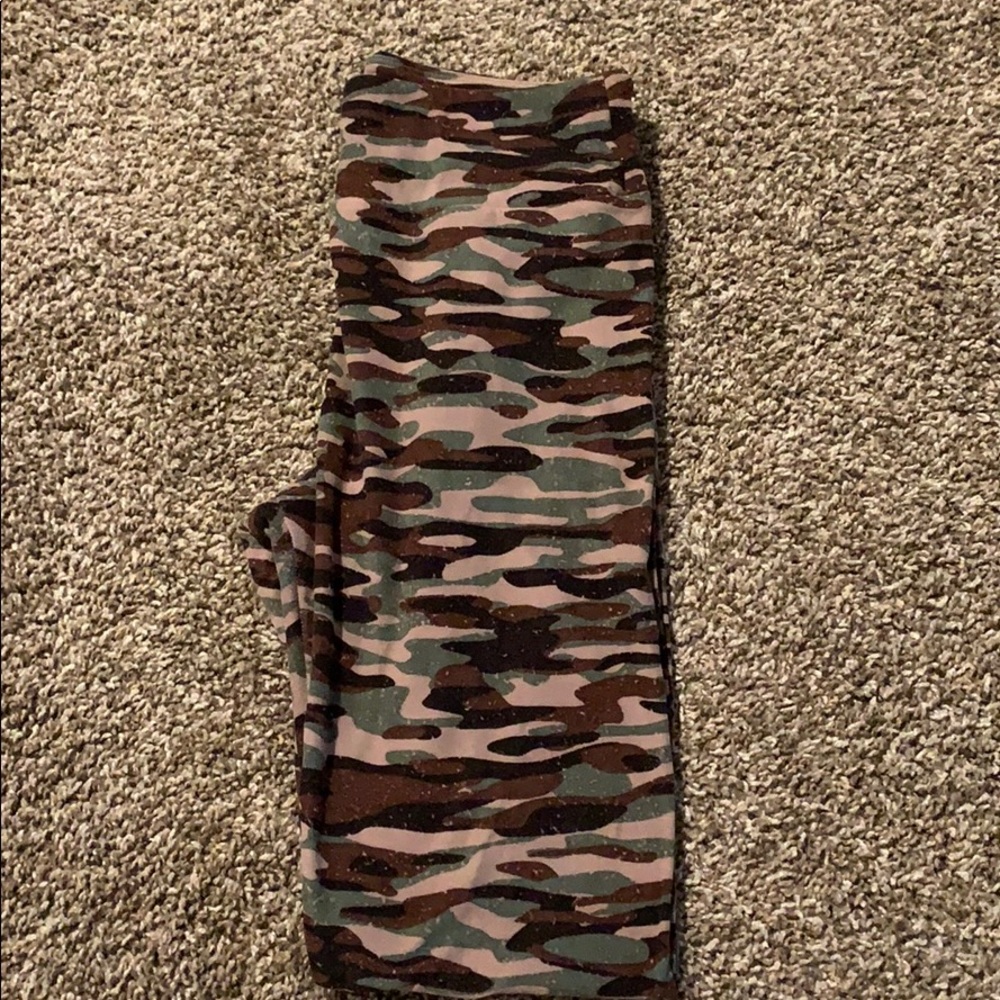 OS CAMO Lularoe leggings
